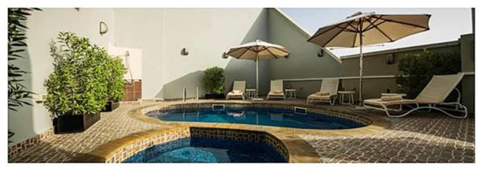 Executive Suites Abu Dhabi Luaran gambar
